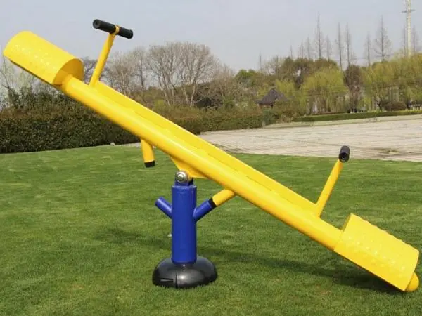 LC-600单端211电子管功率放大器：探索不同的电源选项。
